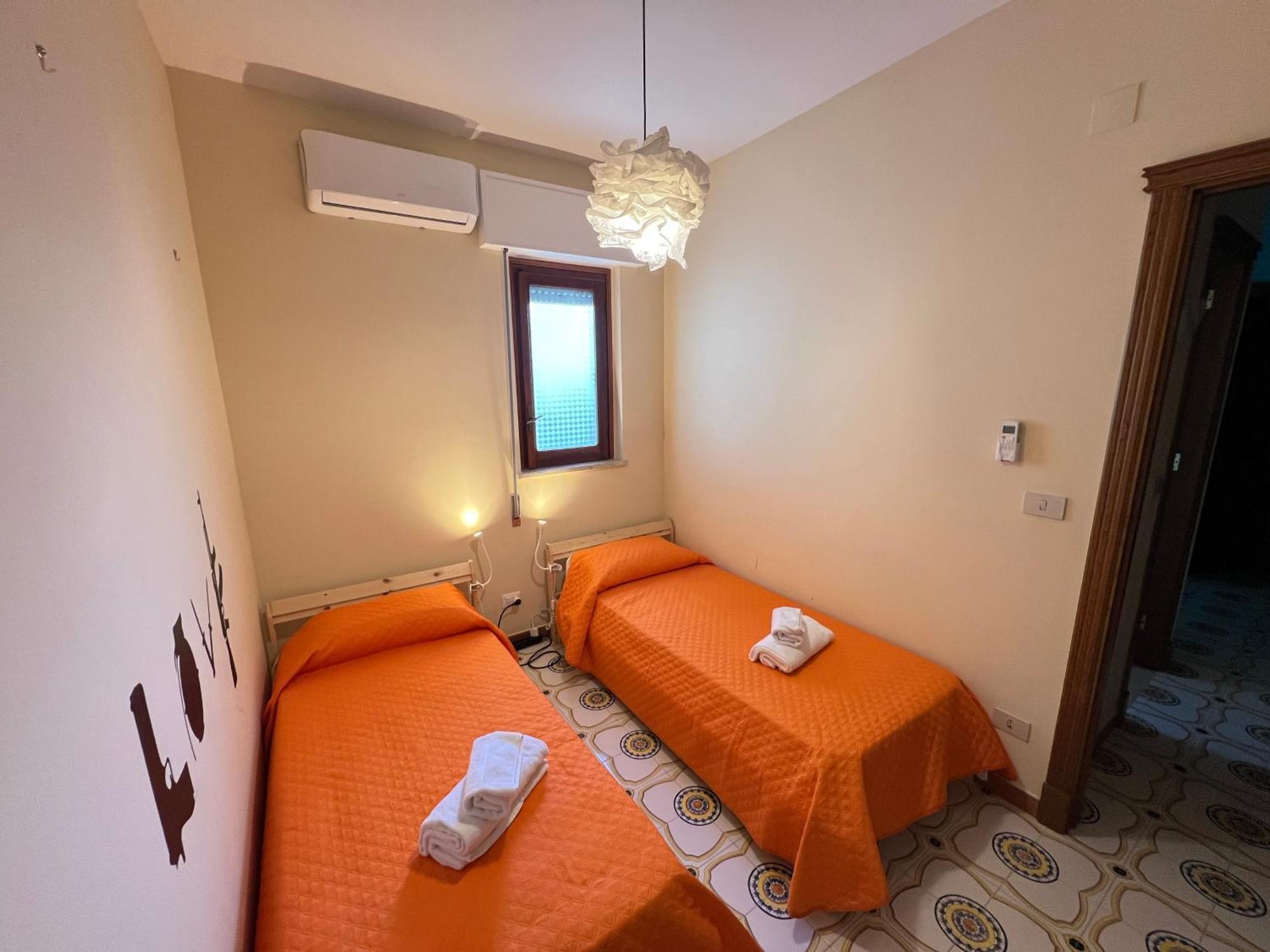 Villa Banksy Addaura Mondello Palermo Ngoại thất bức ảnh